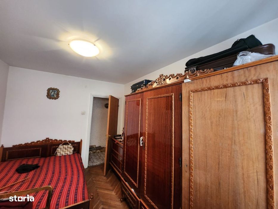 Apartament de vanzare 4 camere - Negru Voda — fotografia 3