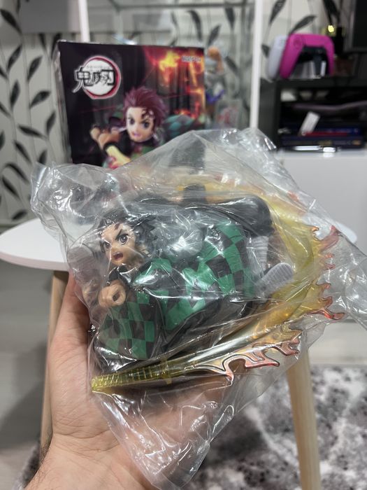 Demon Slayer: Kimetsu no Yaiba 16cm Tanjirou Figurină Anime Sigilată