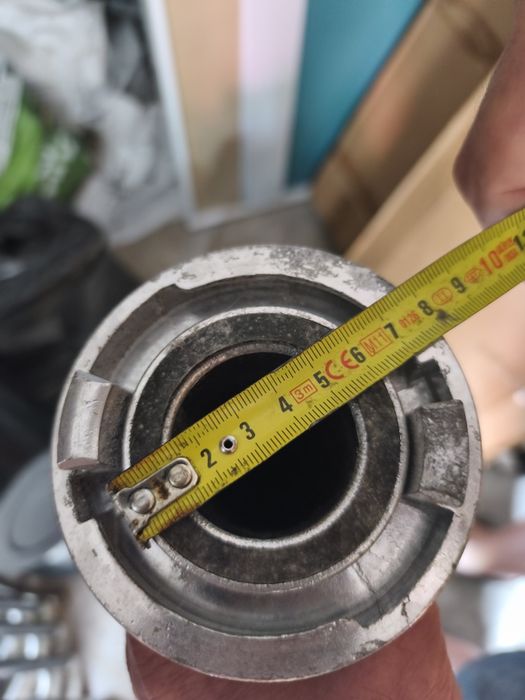 Furtun de pompieri nou și țeavă de refulare