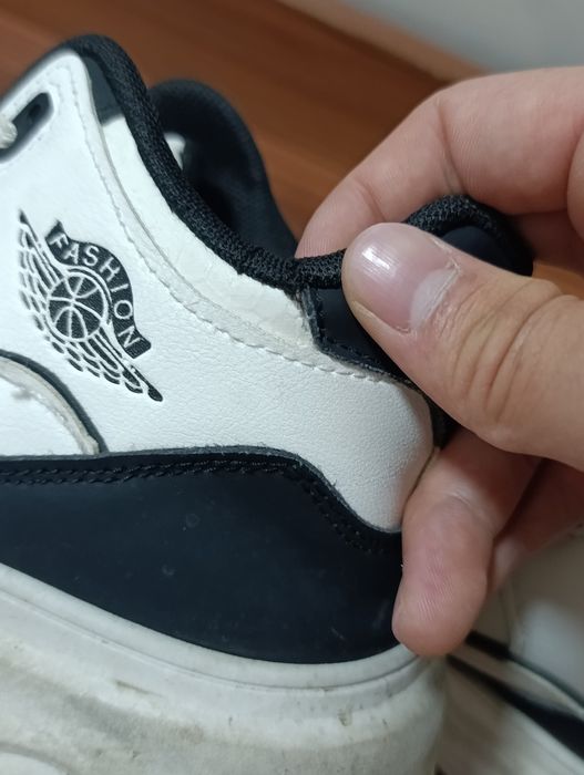 Качественные кроссовки