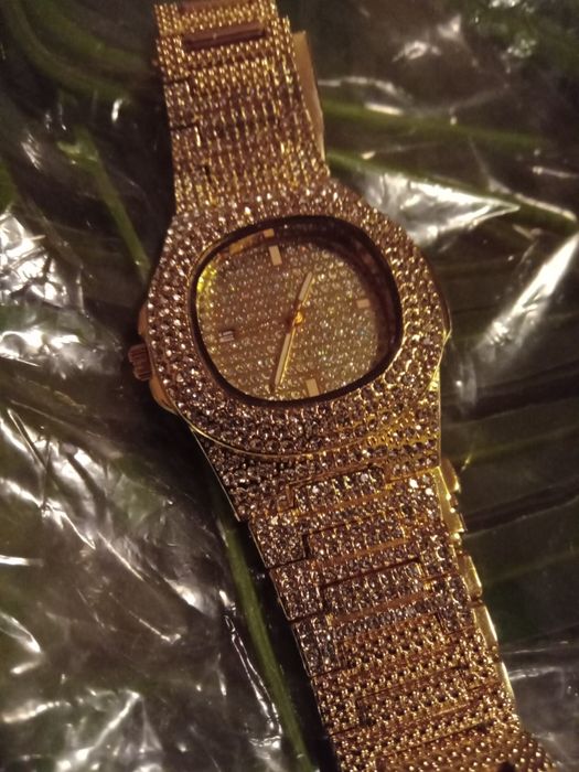 Ceas Otel Inoxidabil cu Strasuri Dama și Barbati Nou