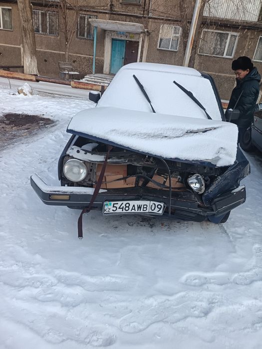 Продаю машину гольф 2