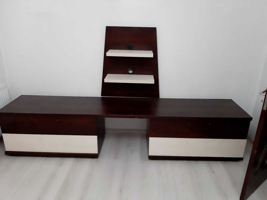 Comoda sufragerie facuta la comanda