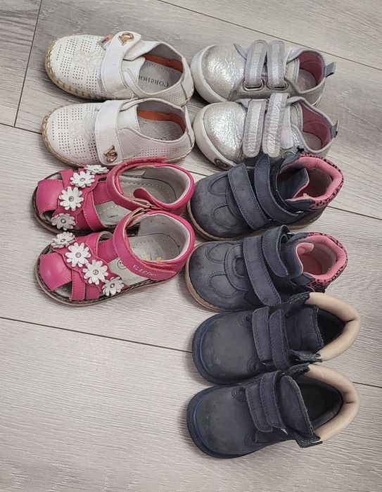 Обувь на девочку (ботинки, кеды, сандали)