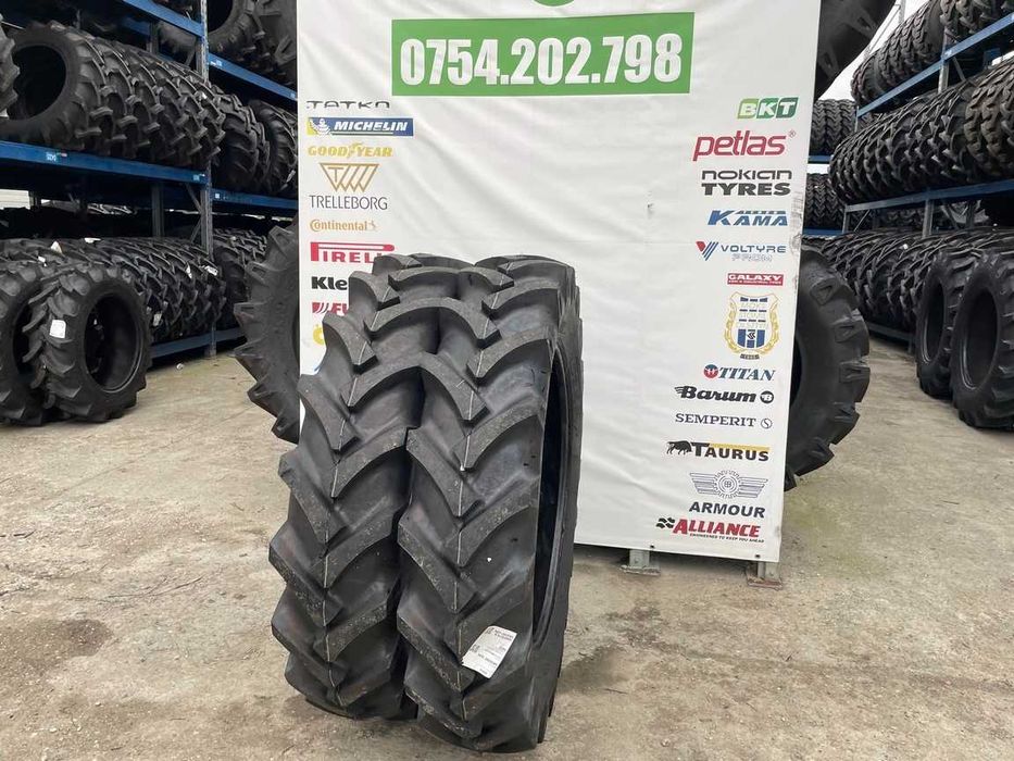 Cauciucuri noi 12.4-32 cu 8 pliuri pentru tractor spate marca OZKA
