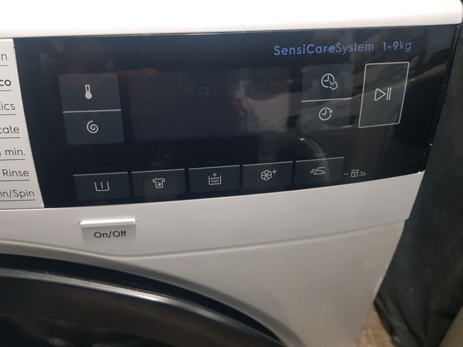 Пералня Electrolux 9 кг,