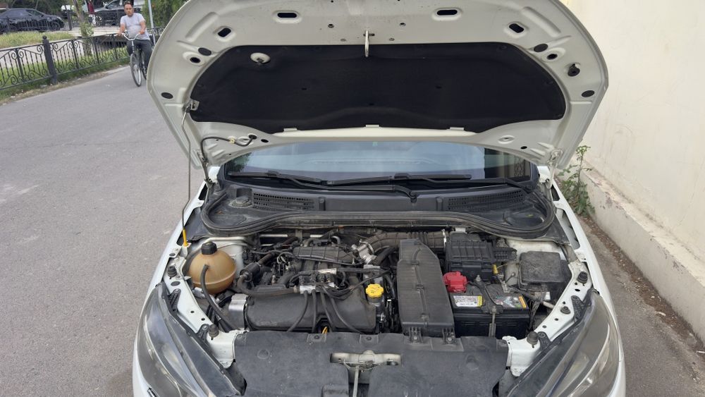 Lada Vesta 2021-yil 1.6 mator