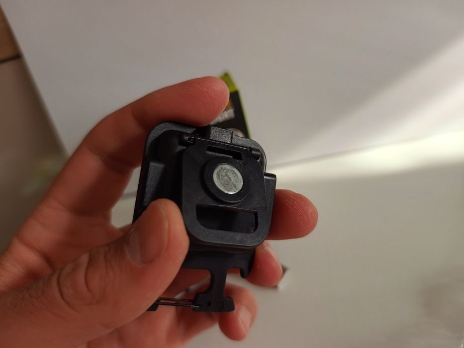 Мини лед фенер с акумулаторна батерия