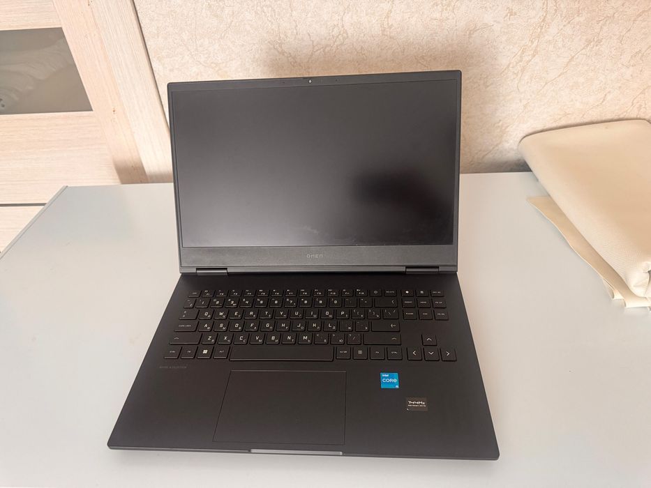 Игровой ноутбук HP OMEN (модель 81C38EA)