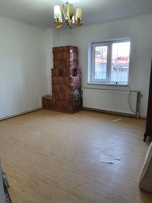 Inchriez casă Fierbinți Targ ialomița