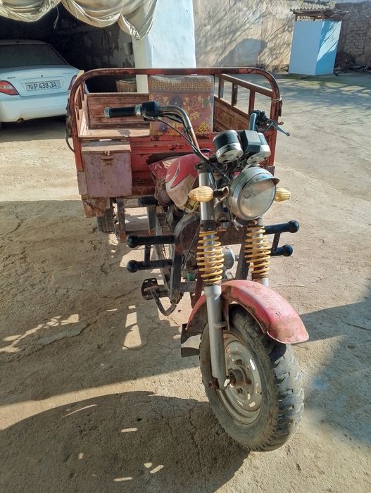 Мотоцикл сотилади еки обмен