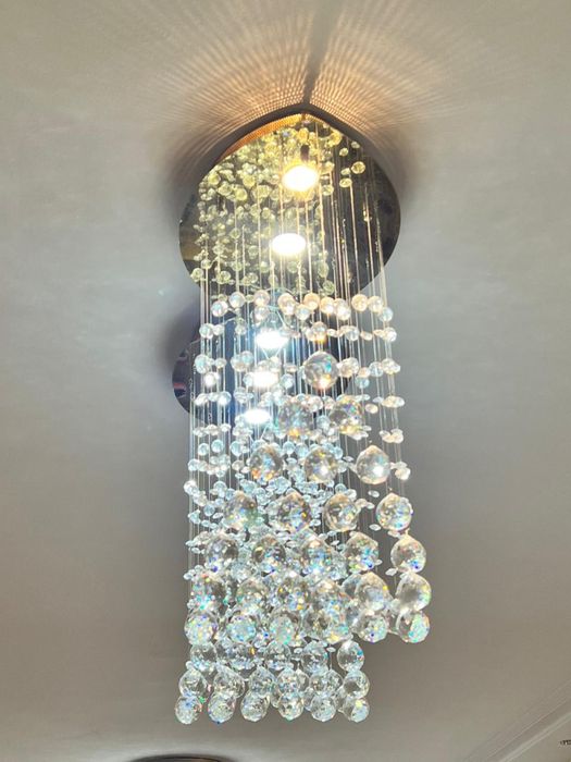 Продам люстры хрусталь