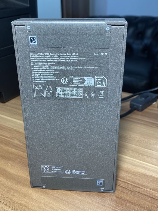 Samsung Galaxy S25 FE • 128 GB • Jetblack