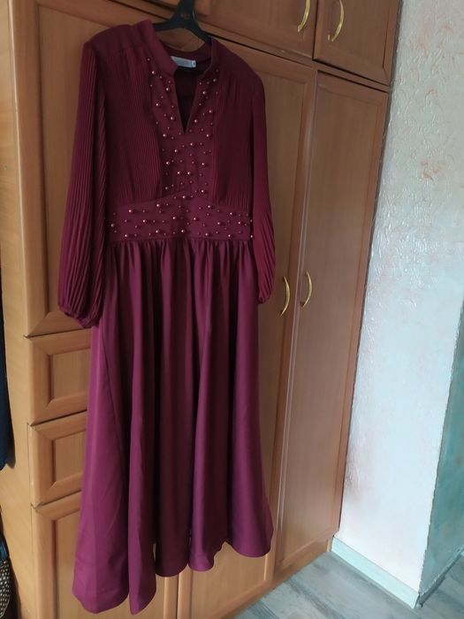 Продам вечерние платья