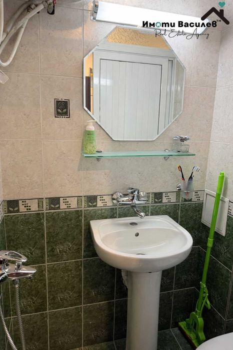 Дава се под наем Тристаен апартамент в София, Център - 85 кв.м за 797.64 € - Снимка #9