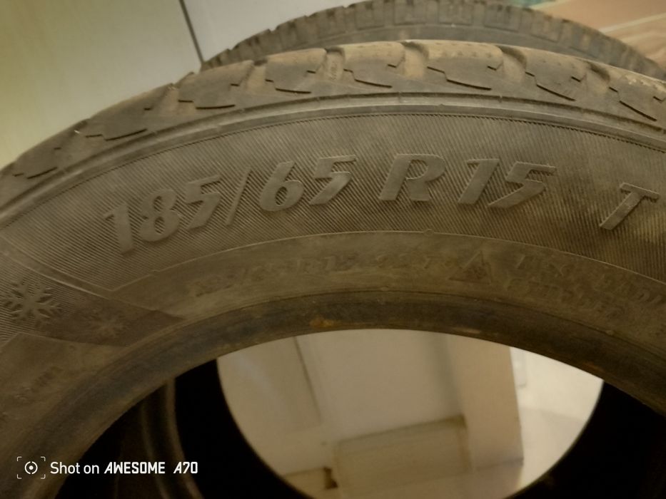 Продам 2шт  шины 185/65 р15