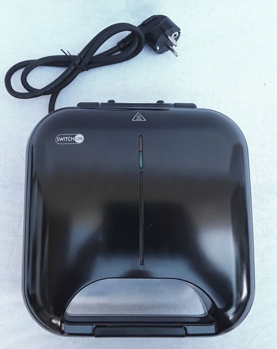 SANDWICH MAKER 3 in 1  Switchon Germania 750 W NOU - 130 Lei