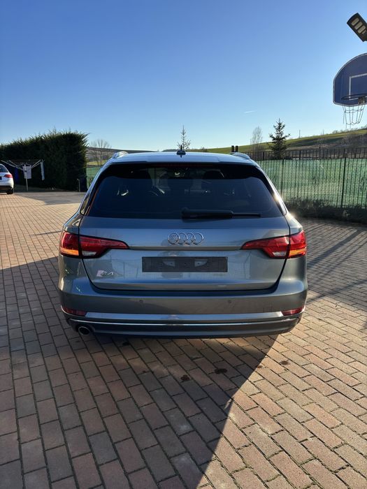 Vând Audi A4 B9 Ultra SLine