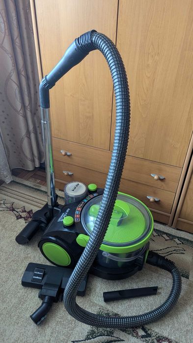 Пылесос для аллергиков Arnica Bora 4000 с водяным фильтром