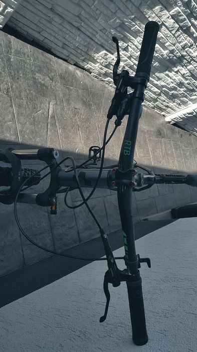 Bicicleta Cube Analog 27.5