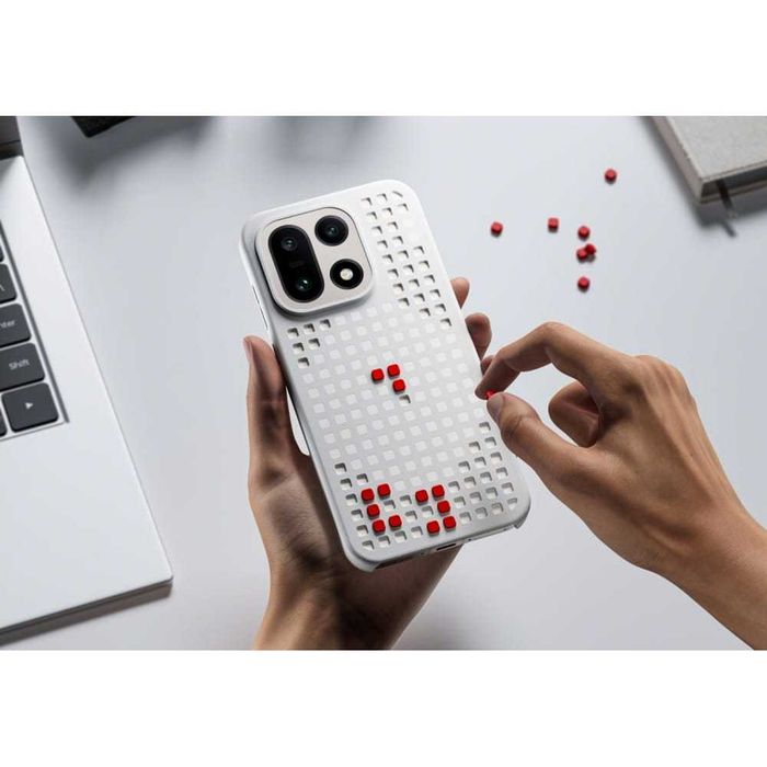 Hole-Pattern Magnetic Case за OnePlus 15