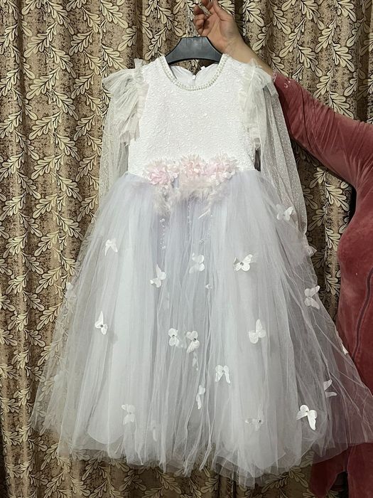 Белый бальный платья