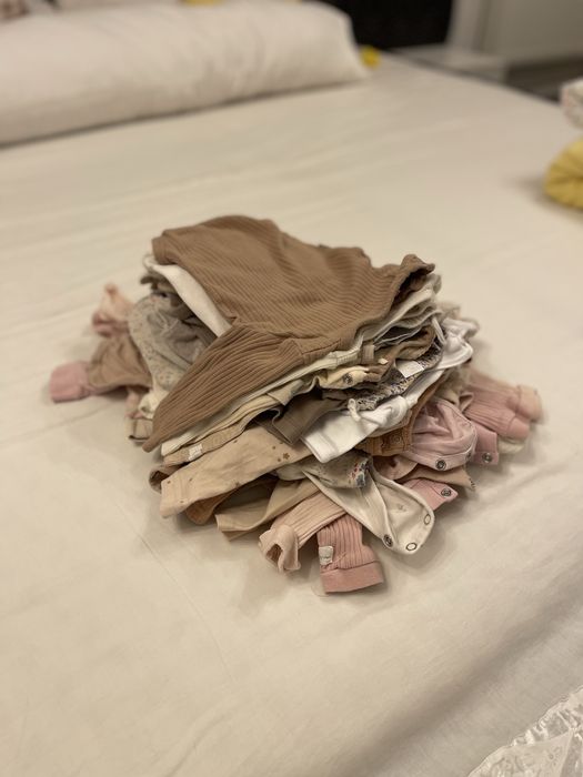 Donez hainute de nou-nascut (fetita) nu trimit prin curier!!!