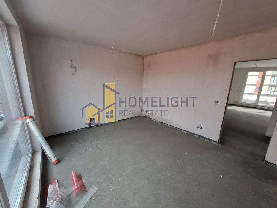 Тристаен апартамент в кв. Кръстова вада