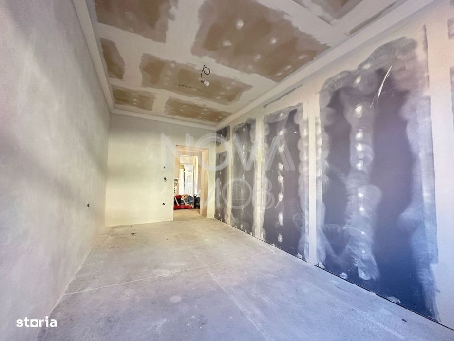 Apartament 3 camere de vanzare, Targul Vinului