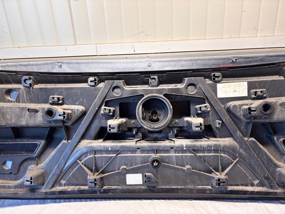 Заден капак • BMW iX (2021-)