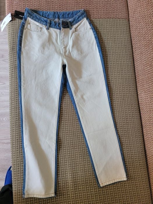 Продам женские джинсы.