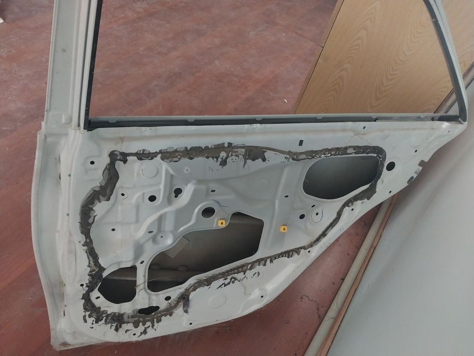 Камри 55 задняя дверь