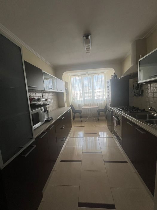 Apartament 3 camere DACIA colt cu DECEBAL