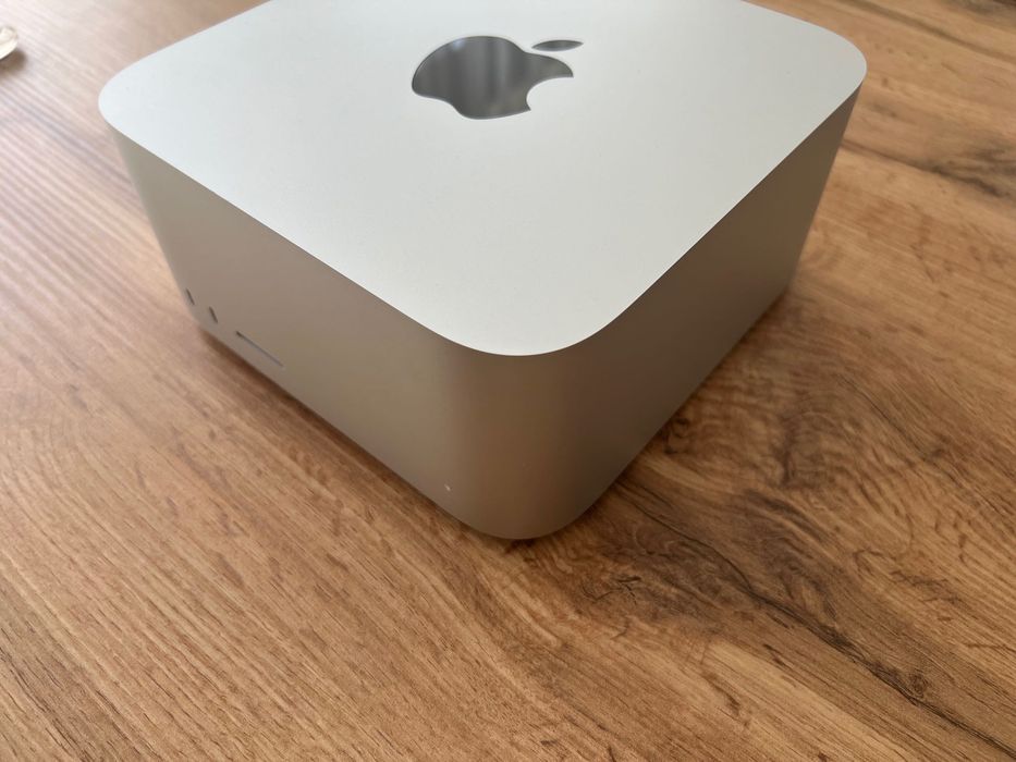 Mac Studio M2 ULTRA 24-CPU/60-GPU/128GB RAM/ 1TB SSD