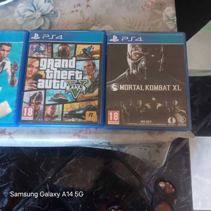 Телевизона игра плестеишън 4. И волан със педали