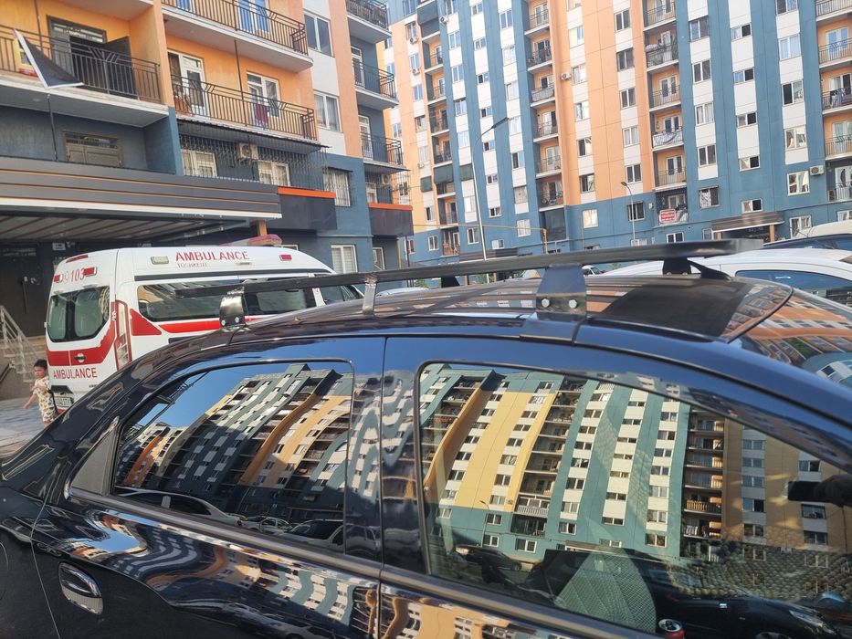 Cobalt  bagaj uch oyoqli sotiladi