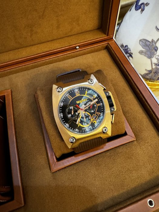 Wyler Code R 18k rose gold золотые часы 750