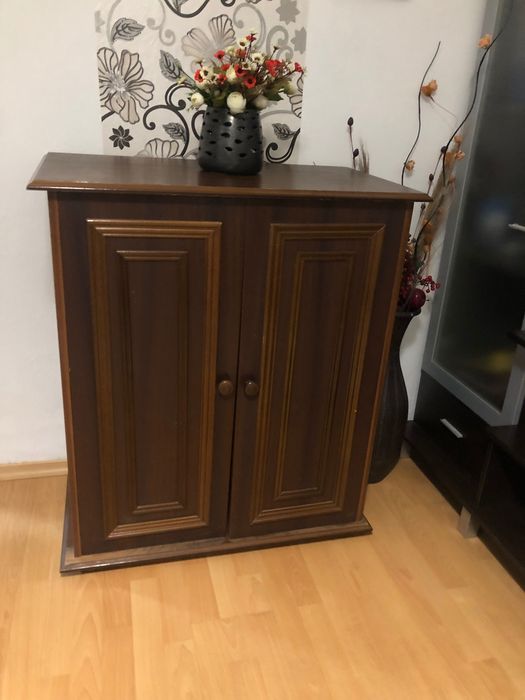 Масивна мебел Спешно!