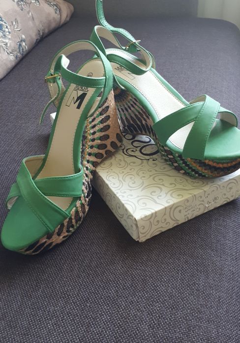 De vanzare sandale dama