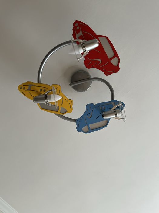 Продам люстру б/у