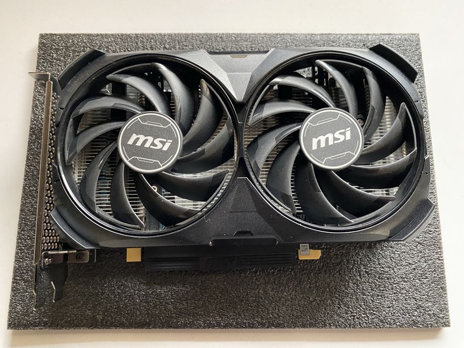 Видео карта с гаранция-RTX 4060 Ti MSI VENTUS 2x black 8GB