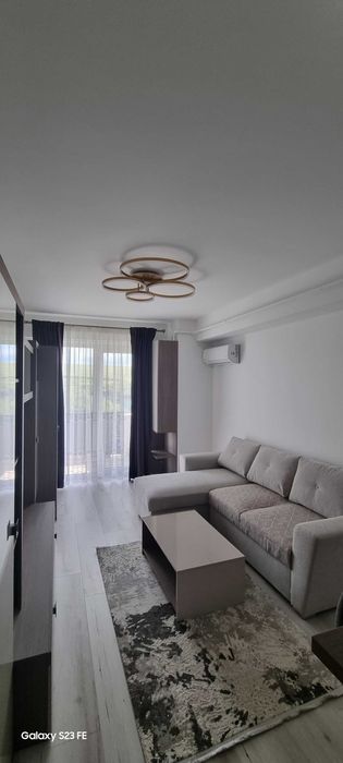 Inchiriez apartament 2 camere  in bloc nou, zona centrala