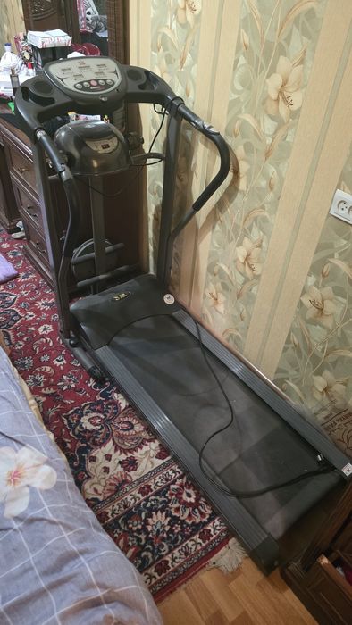 Беговая дорожка отлично работает