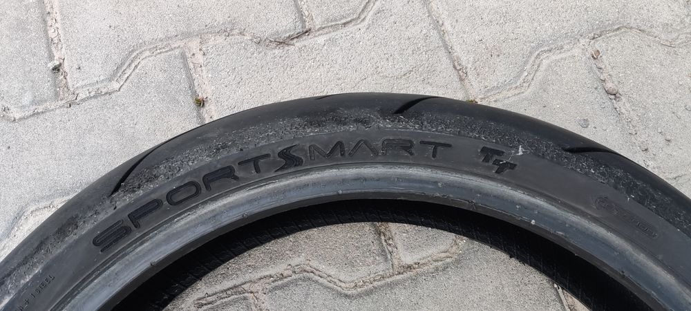 Гуми за мотор 120/70/17