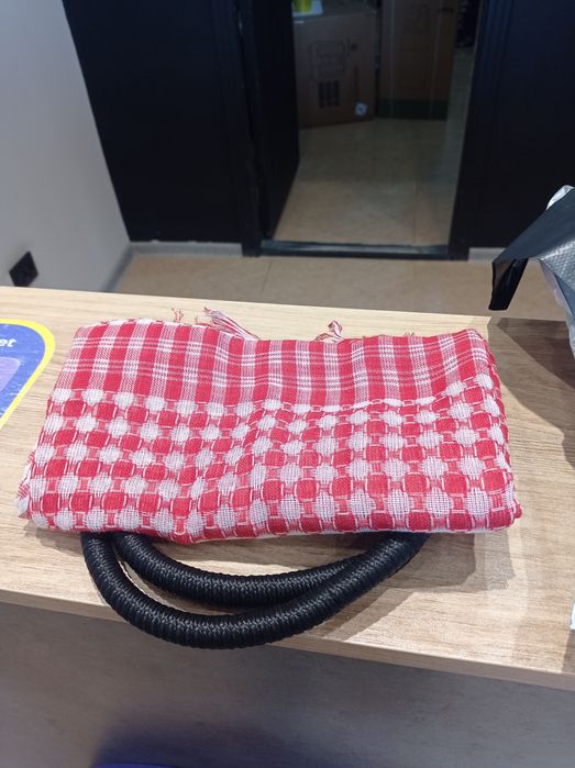 Arablar roʻmoli sotiladi