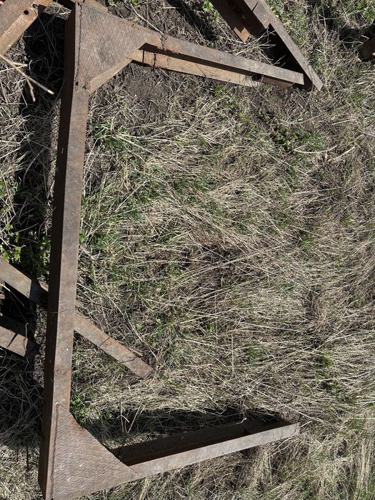 Стойки для перевозки леса