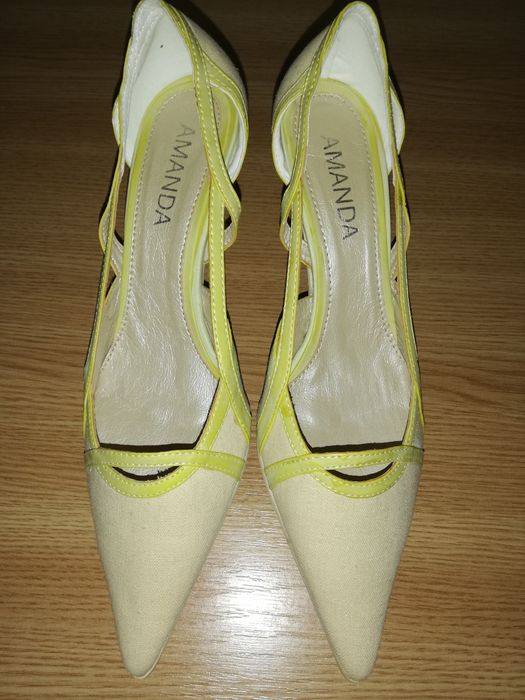 Pantofi crem Leonardo 37