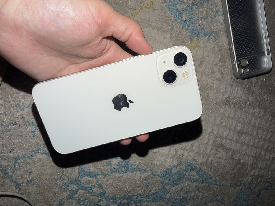Продам айфон 13 iPhone