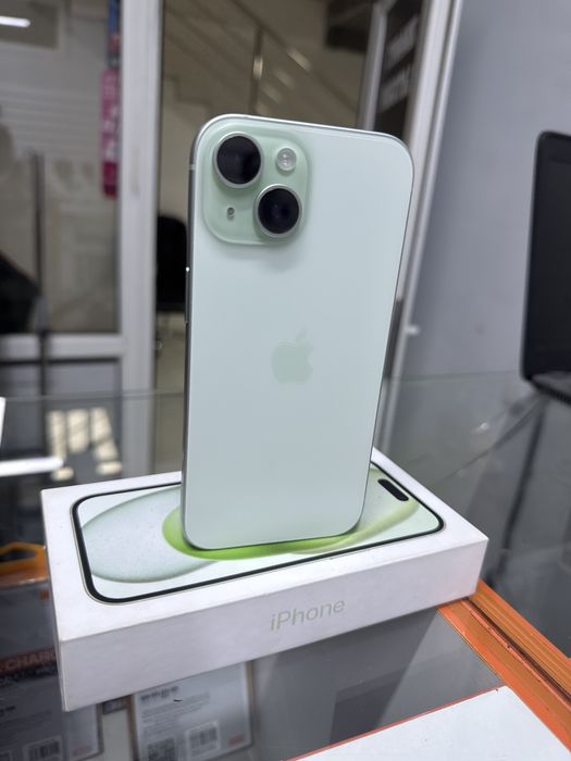 Iphone 15 идеальный. Цвет просто пушка