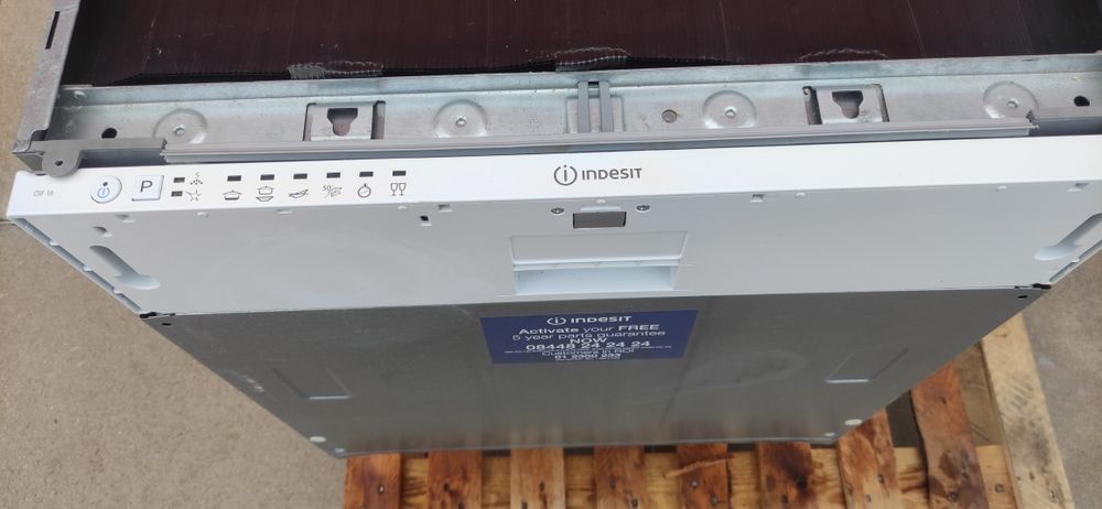 Съдомиялна за вграждане .Indesit